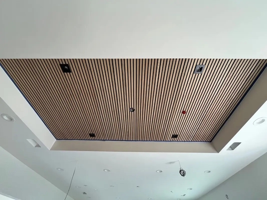 Qualité Minimalist MDF Acoustic Wall Panels Soundproof Moisture-Proof usine